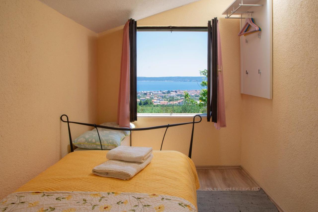 Plum Holiday Home Kaštel Stari Buitenkant foto