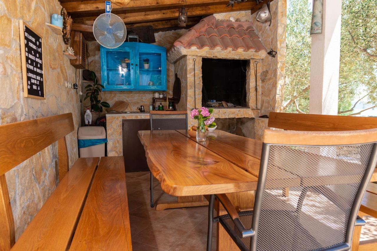 Plum Holiday Home Kaštel Stari Buitenkant foto
