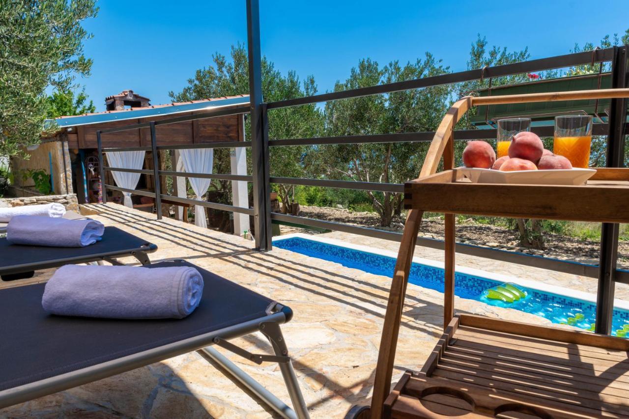 Plum Holiday Home Kaštel Stari Buitenkant foto