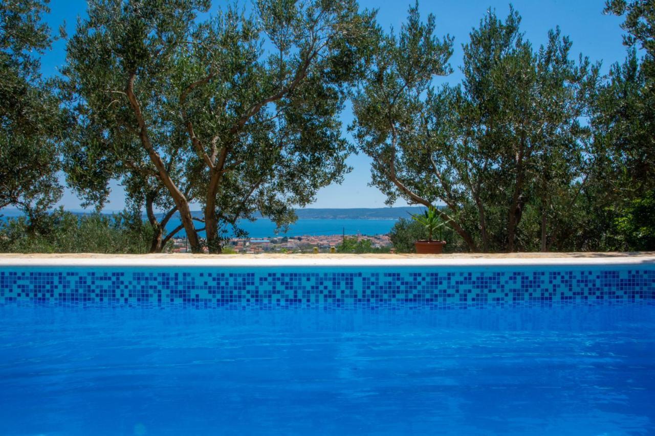 Plum Holiday Home Kaštel Stari Buitenkant foto