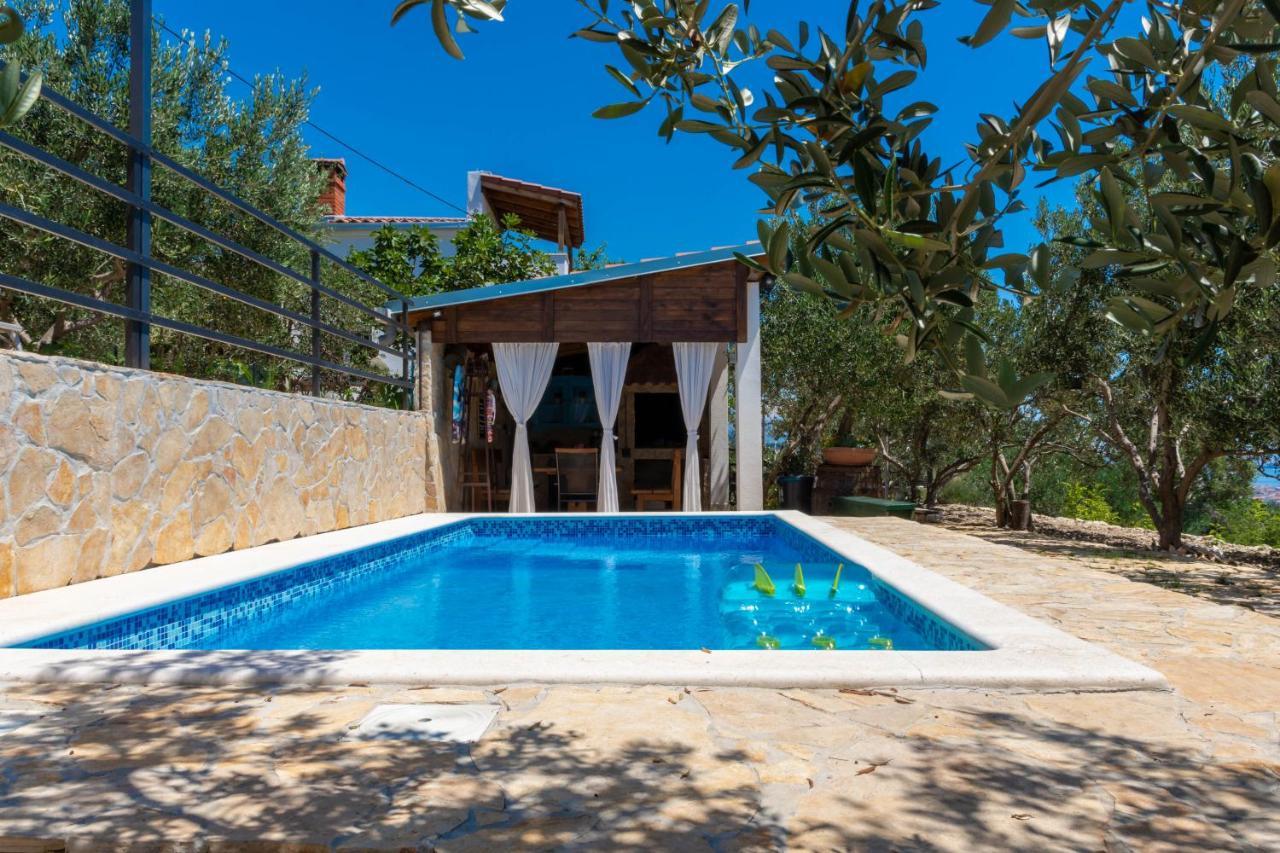 Plum Holiday Home Kaštel Stari Buitenkant foto